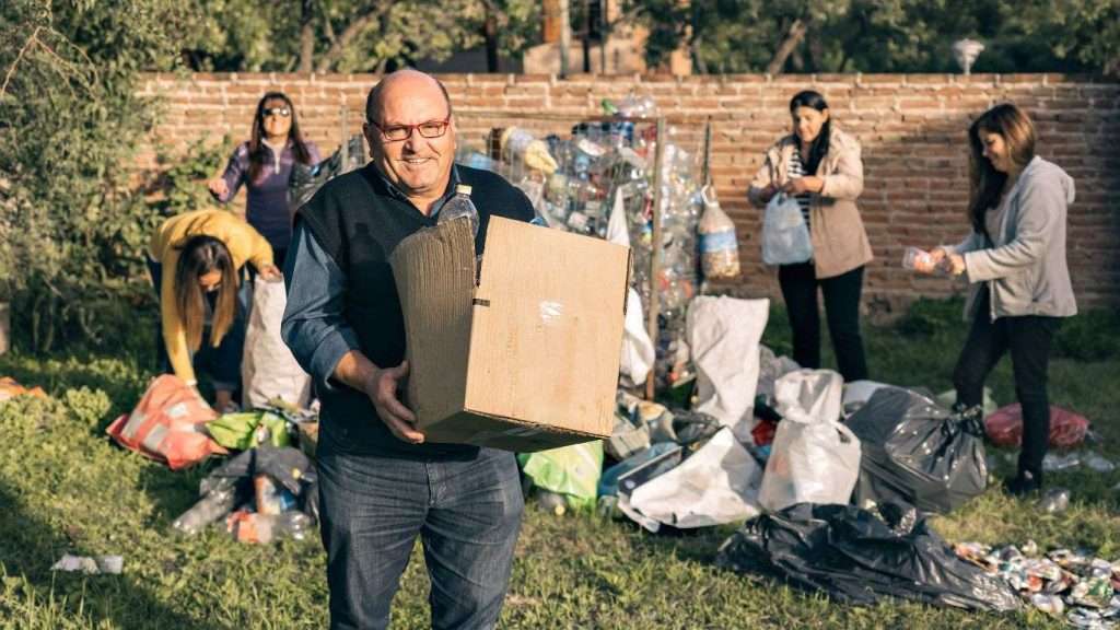 family helping in hoarding cleanup process
